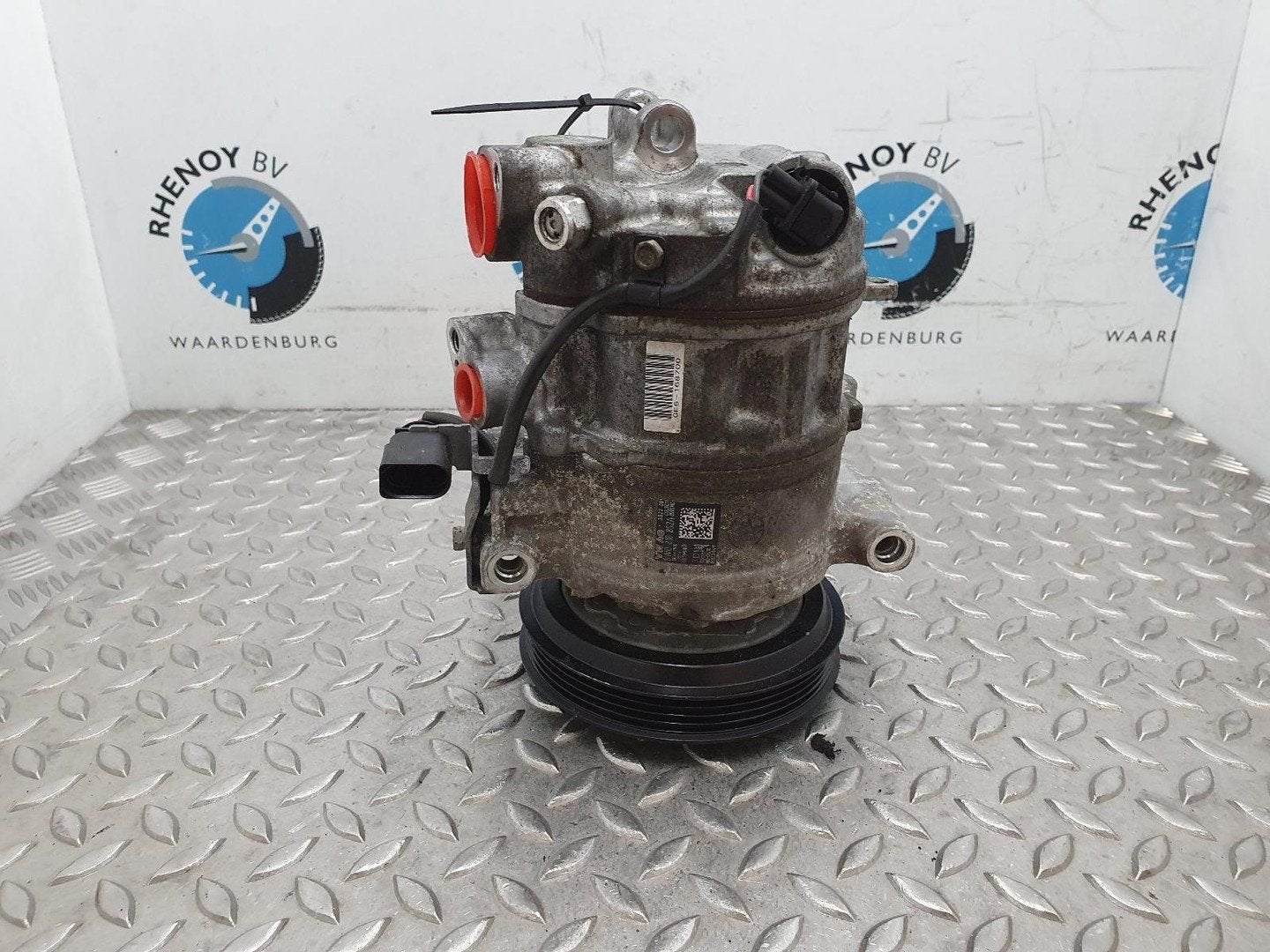 AUDI Q8 AIRCO COMPRESSOR / AIRCOPOMP 8W0816803A 2022, Ophalen of Verzenden, Gebruikt, Stiba lid