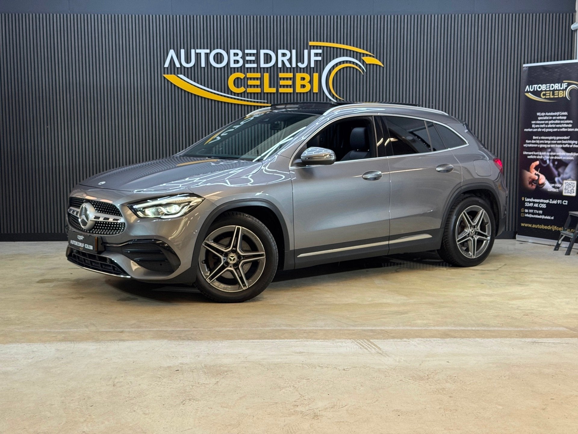 Mercedes-Benz GLA-klasse 250 4MATIC AMG Line 2021 GRIJS PANO, Auto's, Automaat, Dealer onderhouden, 15 km/l, Gebruikt
