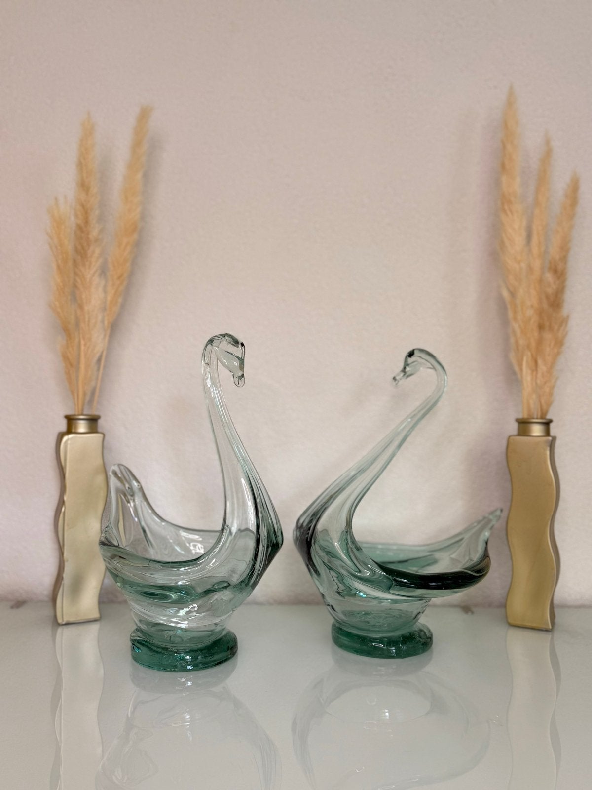 Handgeblazen Glazen Zwanen Duo - Stijlvolle Decoratie, Antiek en Kunst, Antiek | Glas en Kristal, Ophalen of Verzenden