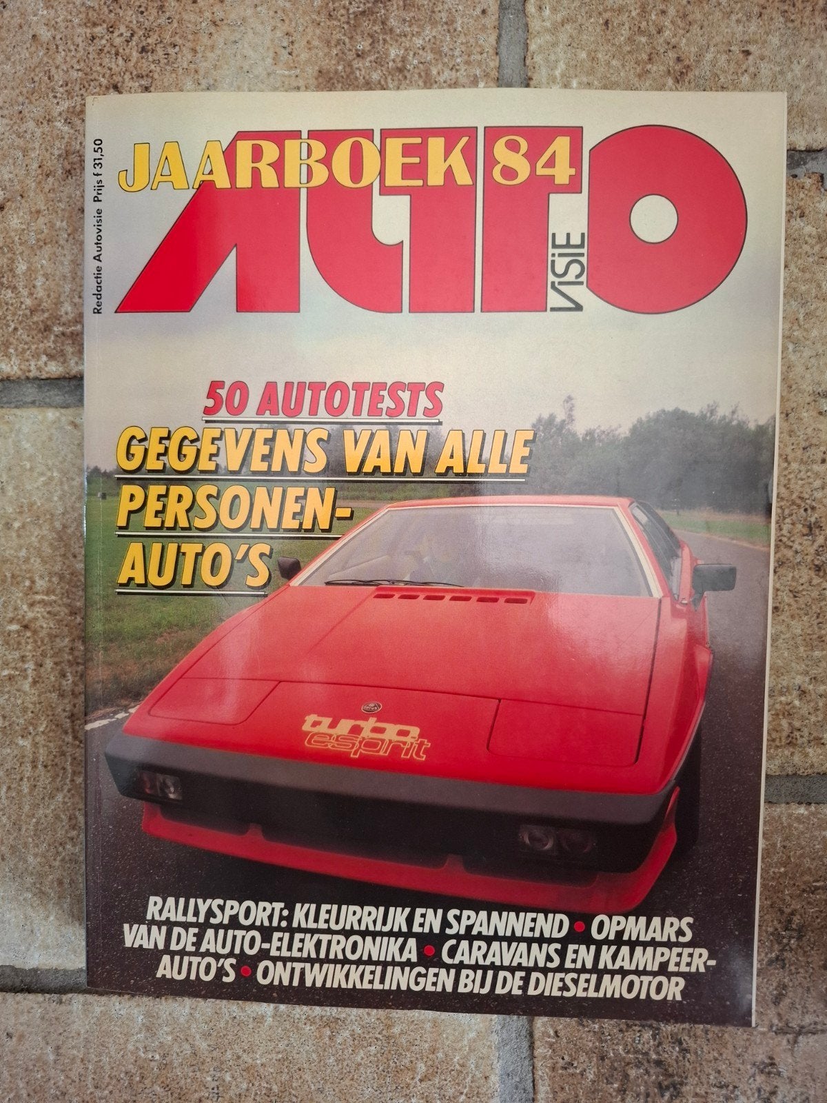 AutoVisie Jaarboek 84 - 50 Autotests, Ophalen of Verzenden, Gelezen, Algemeen, Redactie AutoVisie