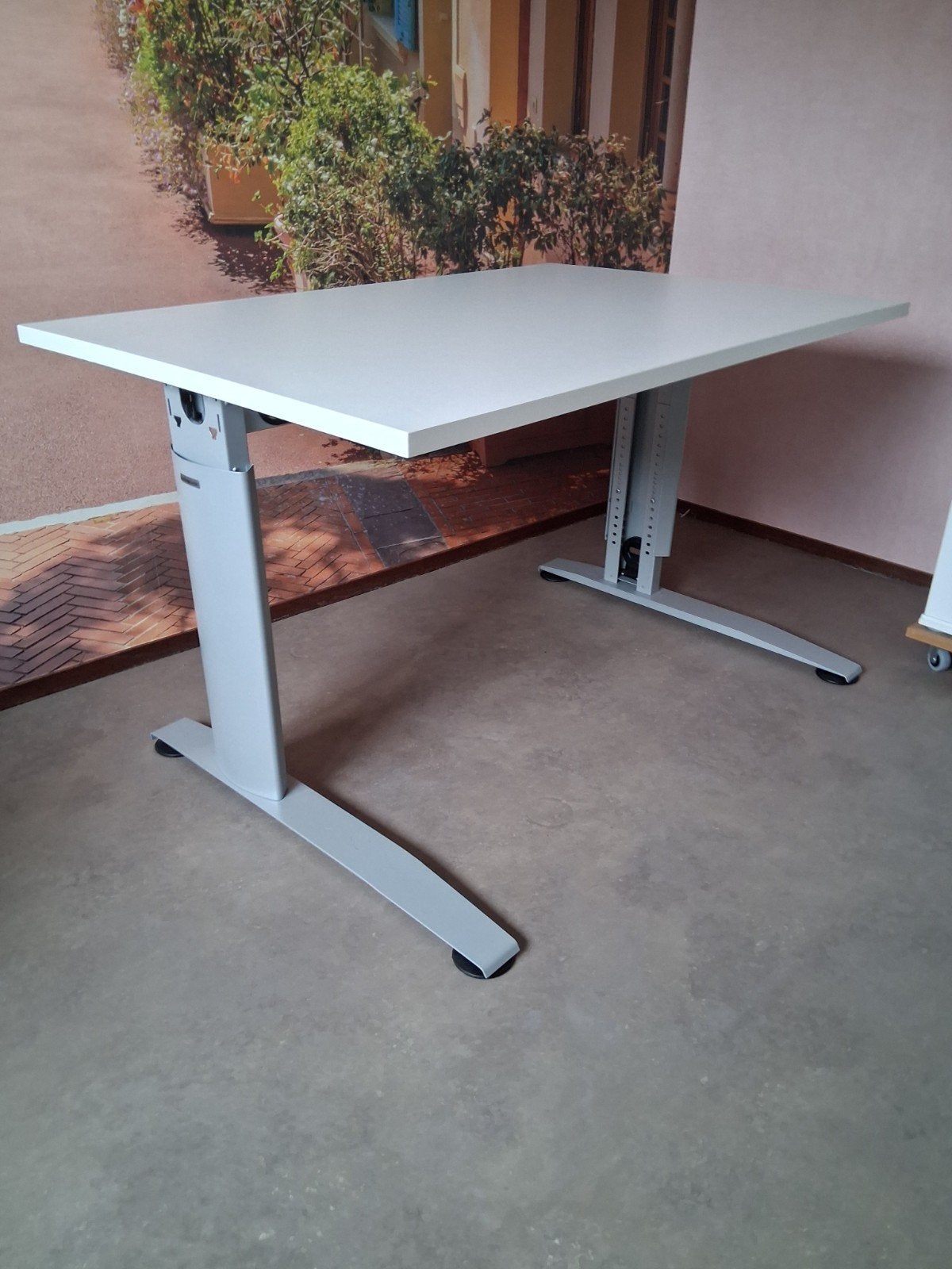 Bureau, Ophalen, Overige typen, 120 cm, In hoogte verstelbaar