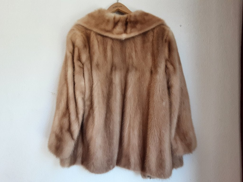 Nerts bontjas, Kleding | Dames, Ophalen of Verzenden, Gedragen, Maat 38/40 (M), Bruin