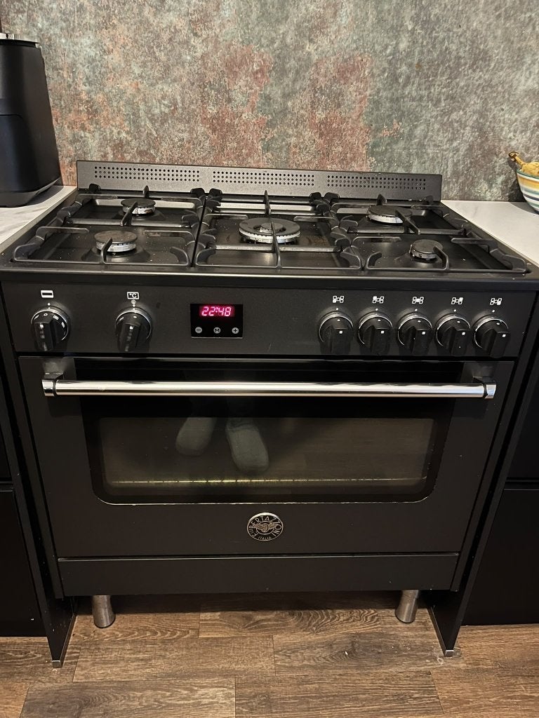 Bertazzoni AMS95C61CZWA-19 Fornuis met Oven, Witgoed en Apparatuur, Ophalen, Oven, 60 cm of meer, Vrijstaand