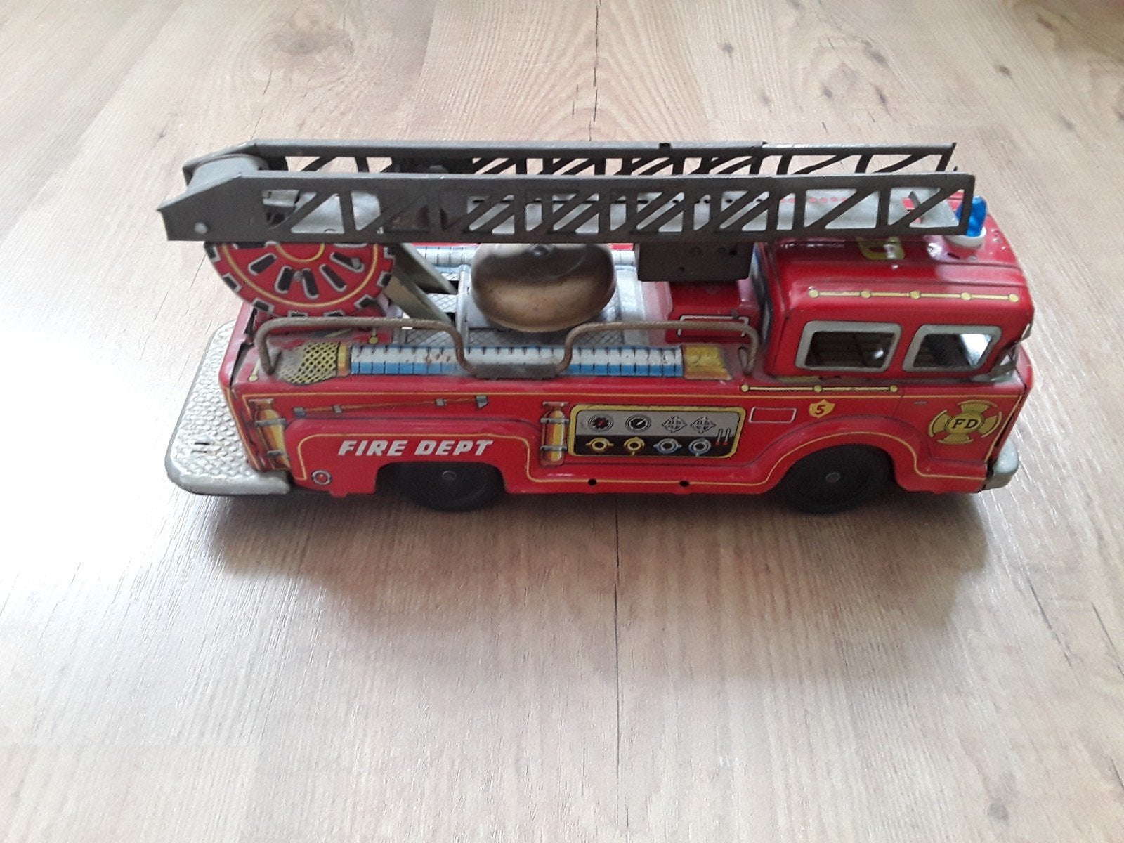 antiek blikken brandweerwagen (1965), Antiek en Kunst, Ophalen