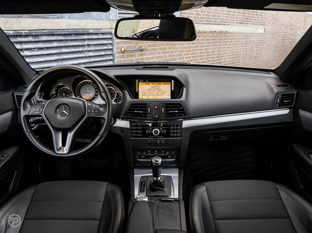 Mercedes E-klasse Coupé 200 CGI Avantgarde 184 PK Automaat, Auto's, Mercedes-Benz, Automaat, Euro 5, Achterwielaandrijving, Zwart