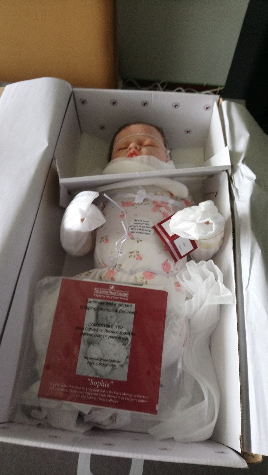 The Ashton Drake Pop Sophia. Met Certificaat. Nieuw In Doos., Verzamelen, Poppen, Ophalen of Verzenden, Nieuw, Babypop, Levensecht of Reborn