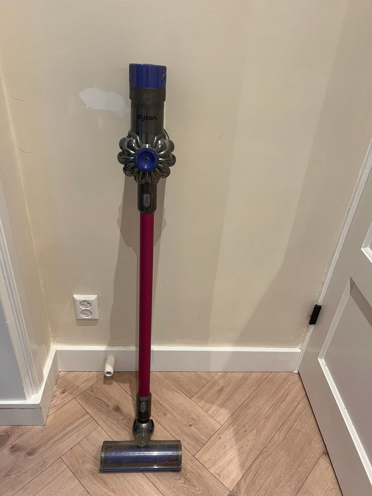 Dyson V8, Ophalen, Zo goed als nieuw