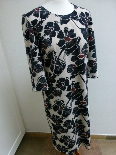 Jurk met bloemen maat 38 M Gerry Weber, Maat 38/40 (M), Overige kleuren, Ophalen of Verzenden, Zo goed als nieuw