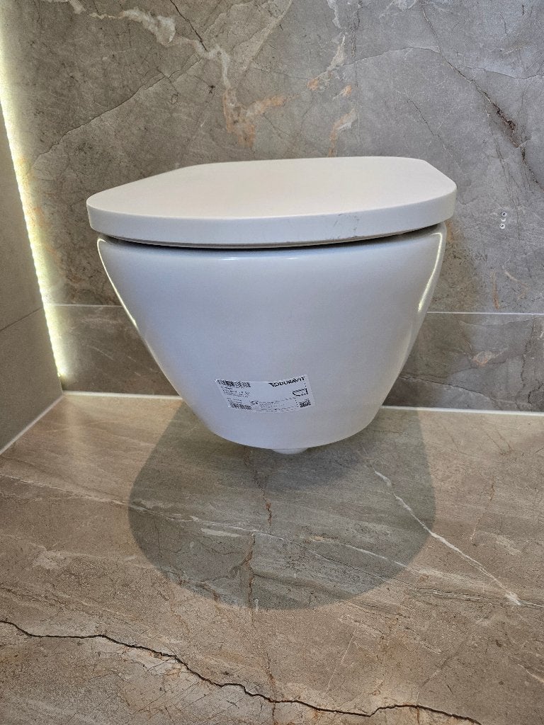Showroommodel Duravit D-Neo toilet –glans of mat wit, Ophalen, Nieuw, Toilet