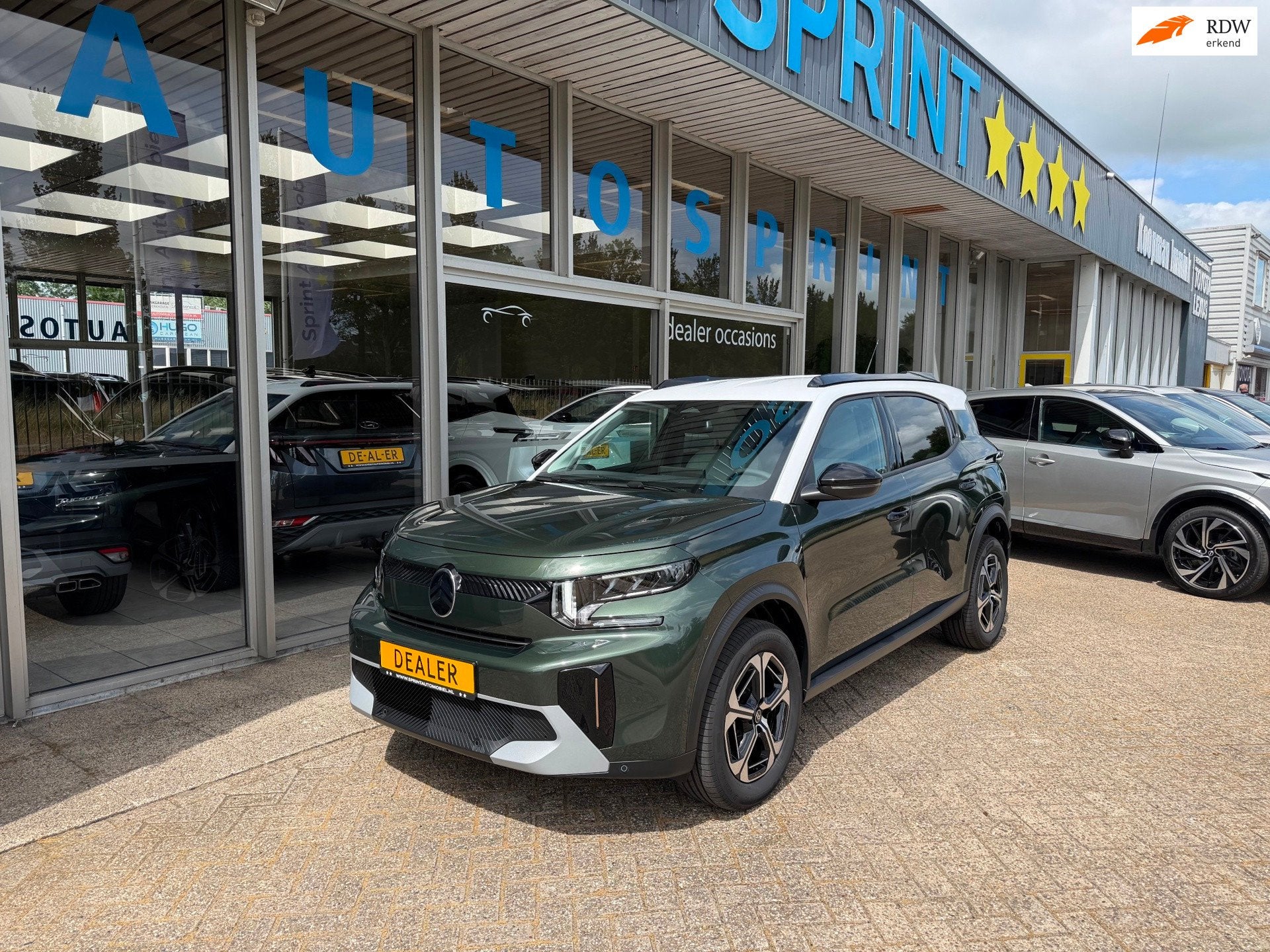 Citroen C3 Aircross 1.2 Hybrid 145pk Max 7p. CAMERA , APPLE, Auto's, 145 pk, Gebruikt, Beige, 1199 cc