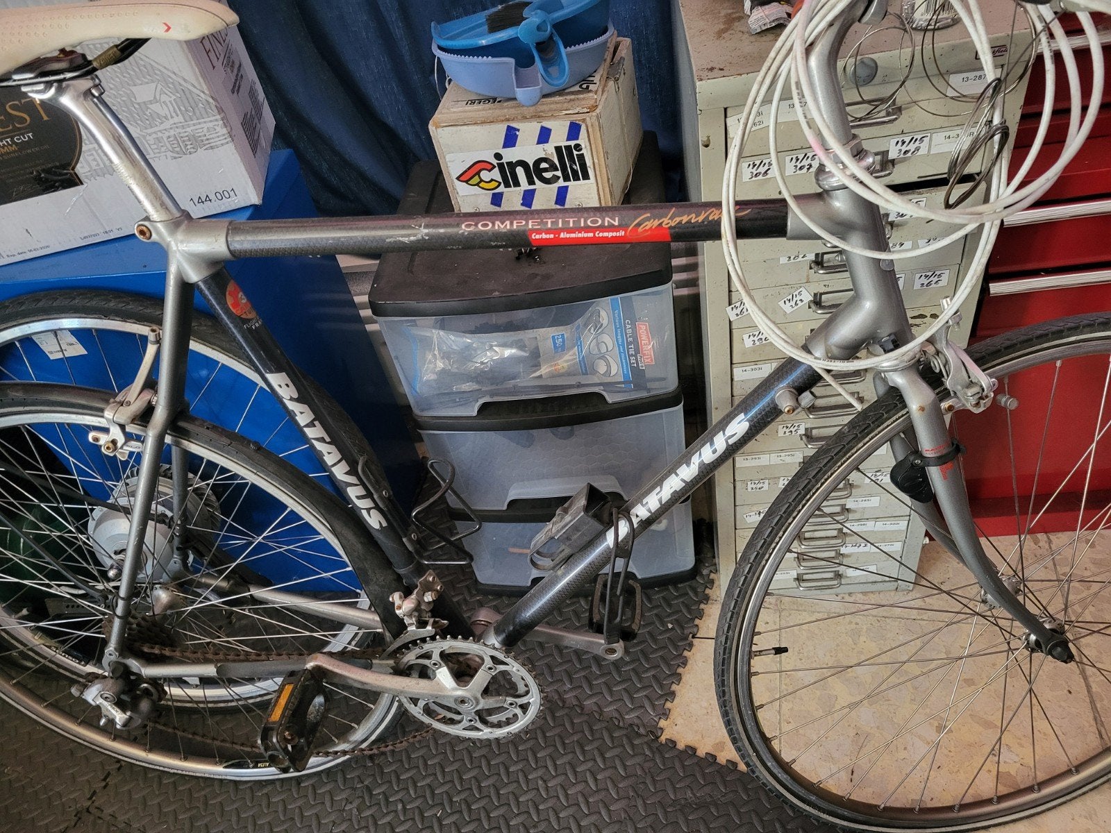 Batavus competition carbonrace project, Ophalen, 28 inch, Carbon, 10 tot 15 versnellingen