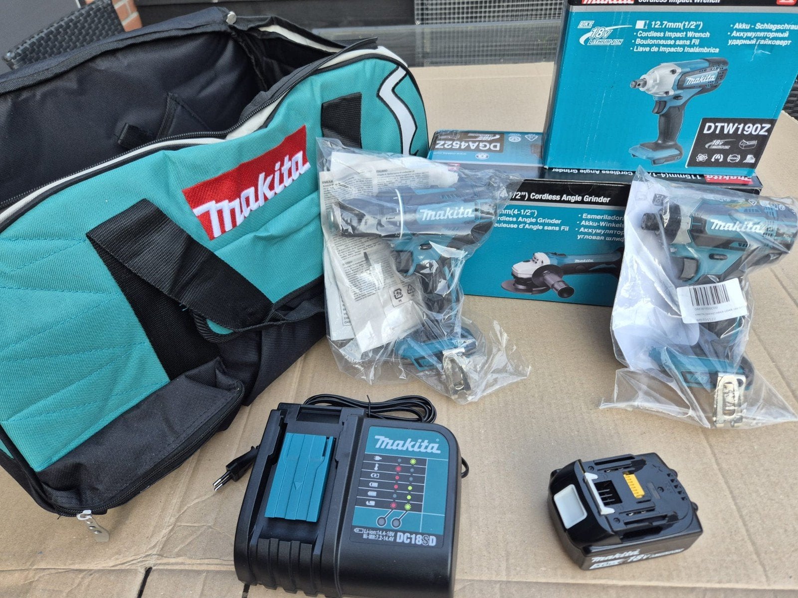 Makita electrisch gereedschapset, Doe-het-zelf en Verbouw, Gereedschap | Boormachines, 600 watt of meer, Variabele snelheid, Overige typen