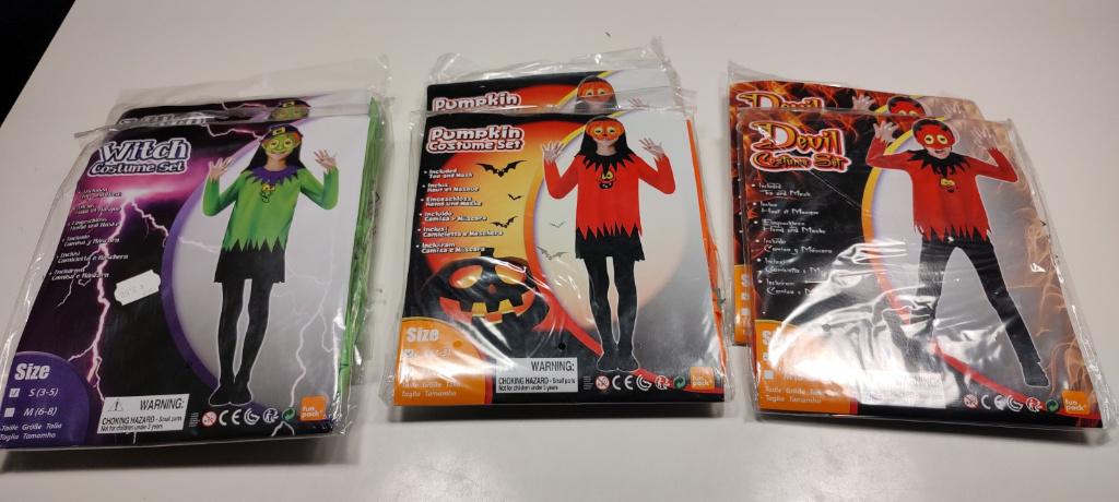 HALLOWEEN, simpele verkleed setjes, leeftijd 3-5 jaar, Ophalen of Verzenden, Nieuw, Jongen of Meisje