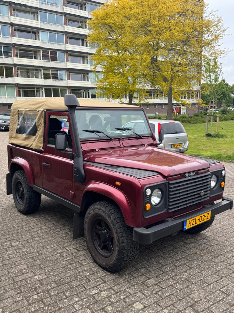 Land Rover Defender TD5 2005, 1800 kg, Zwart, 2495 cc, 122 pk