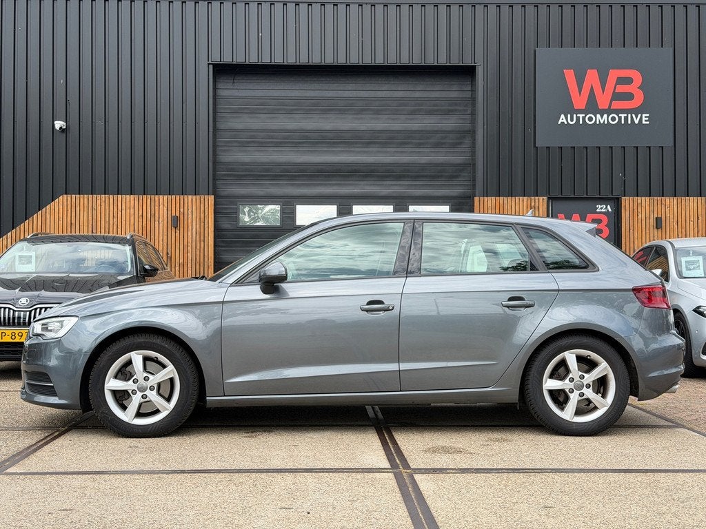 Audi A3 Sportback 1.8 TFSI Attraction Pro Line plus, Auto's, Voorwielaandrijving, Stof, Gebruikt, 4 cilinders