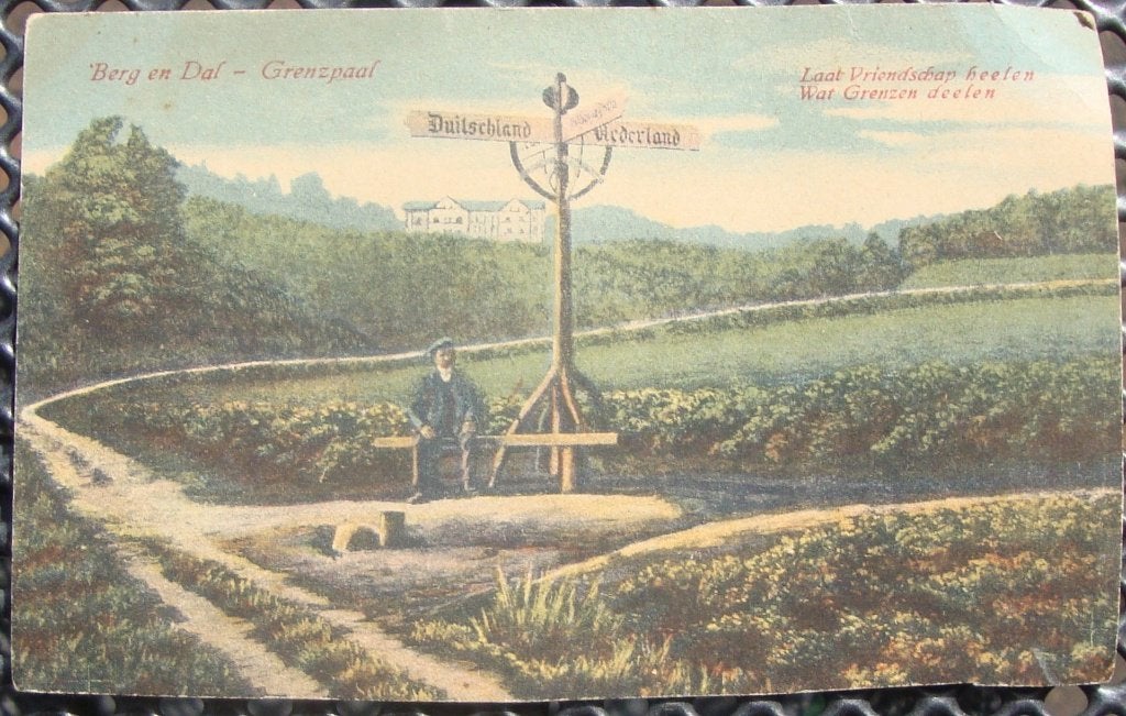 ansichtkaart Arnhem e/o nr. 94 - Berg en Dal , grenzpaal, Ophalen of Verzenden, Voor 1920, Ongelopen, Gelderland