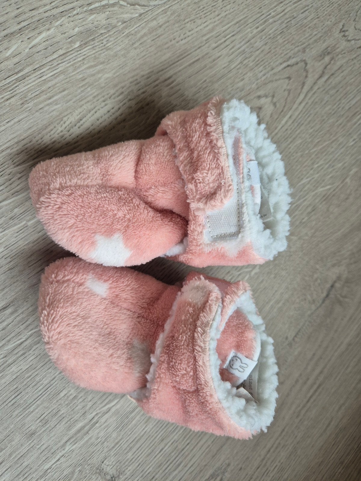 Roze baby slofjes - Maat 62-68, Ophalen of Verzenden, Gebruikt, Nijntje, Meisje