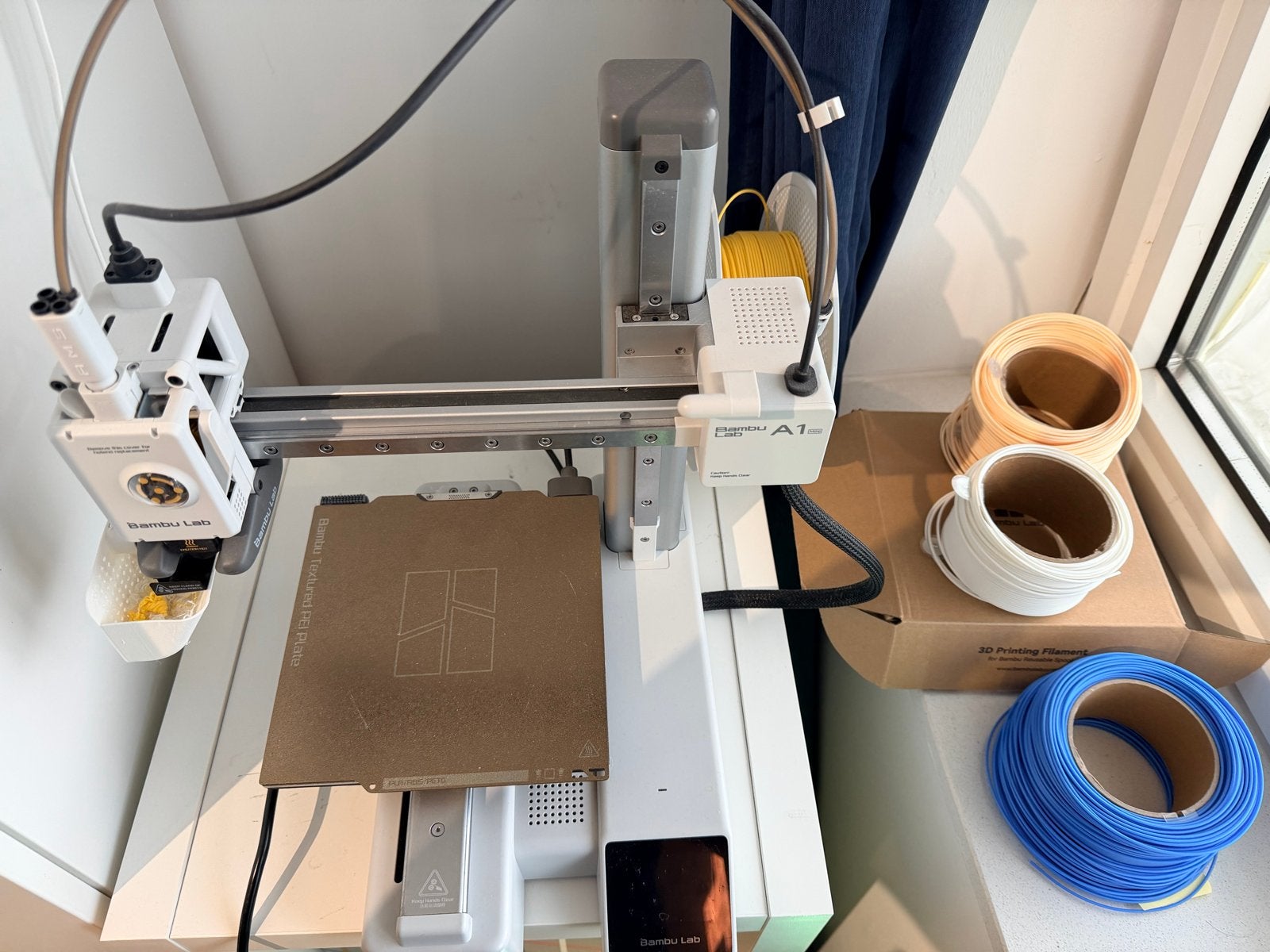 Bambu Lab A1 Mini 3D-printer met extra filament, Computers en Software, Ophalen, Zo goed als nieuw, Filament
