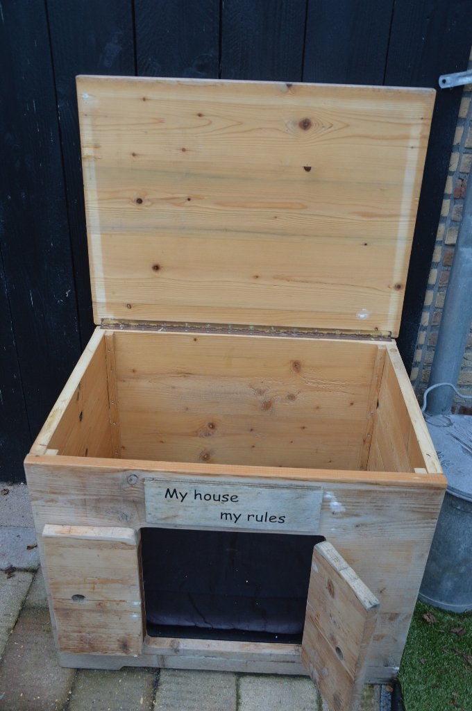 Groot houten hondenhok met 2 deurtjes met klep LEES TEKST!, Dieren en Toebehoren, Ophalen, 65 tot 100 cm, Zo goed als nieuw, Minder dan 75 cm