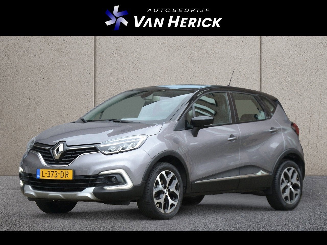 Renault Captur 1.2 TCe Edition One Automaat | Cruise | Camer, Gebruikt, 4 cilinders, 635 kg, Leder