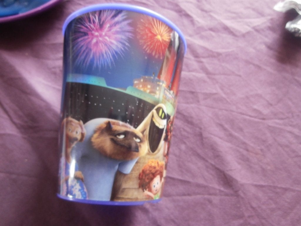 Disney plastic beker film Hotel Transylvania kinderbeker mok, Ophalen of Verzenden, Zo goed als nieuw, Film, Gebruiksvoorwerp