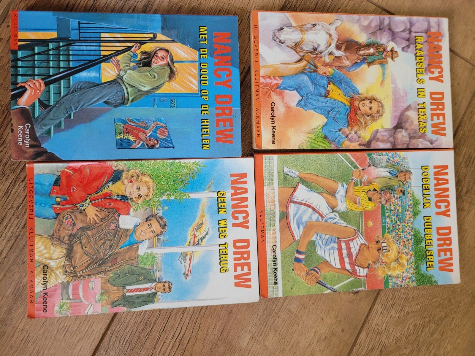 Detectives, Ophalen of Verzenden, Zo goed als nieuw