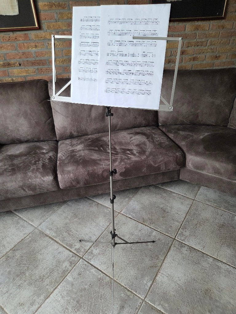 Foto 10 van Drumstel, compleet en netjes.