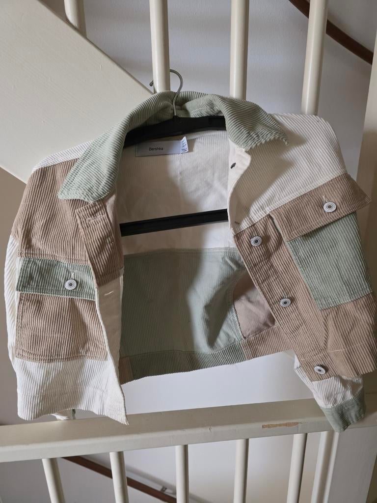 Leuk Bershka jasje maat S, Overige kleuren, Maat 36 (S), Gedragen, Bershka