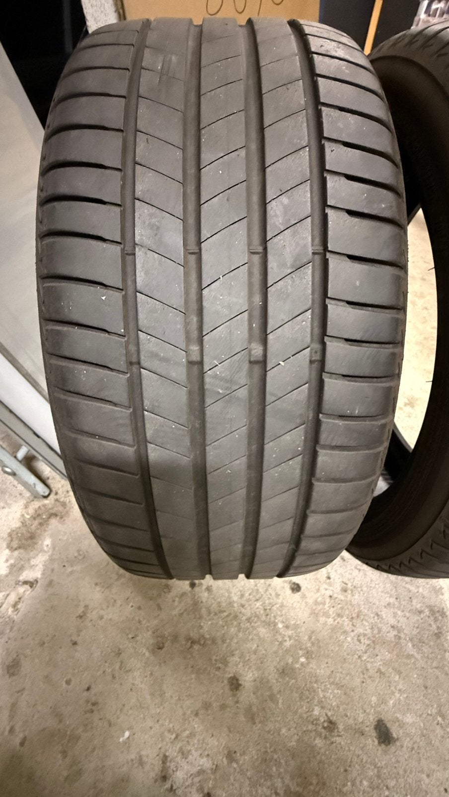 Bridgestone turanza 245/40/19 2 stuks 5mm, Auto-onderdelen, Banden en Velgen, 19 inch, 245 mm, Ophalen of Verzenden, Band(en)