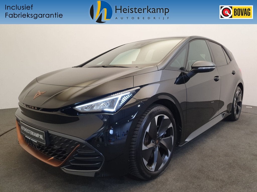 CUPRA Born Business 84 kWh Warmtepomp, 360 Camera, Head-up, Auto's, Cupra, 12 maanden, Gebruikt, Zwart, 1864 kg