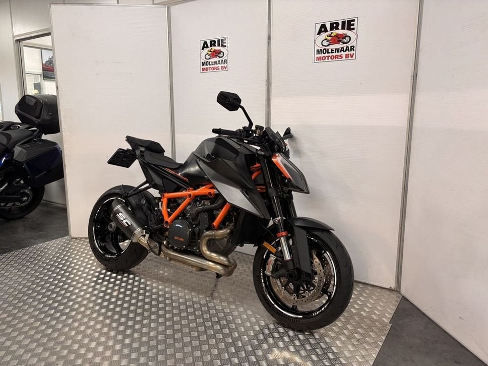 KTM 1290 Super Duke R (bj 2020), 2 cilinders, KTM, Bedrijf, Meer dan 35 kW