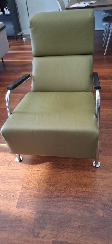 Moderne olijfgroene fauteuil, Huis en Inrichting, Minder dan 75 cm, Zo goed als nieuw, Modern, 50 tot 75 cm