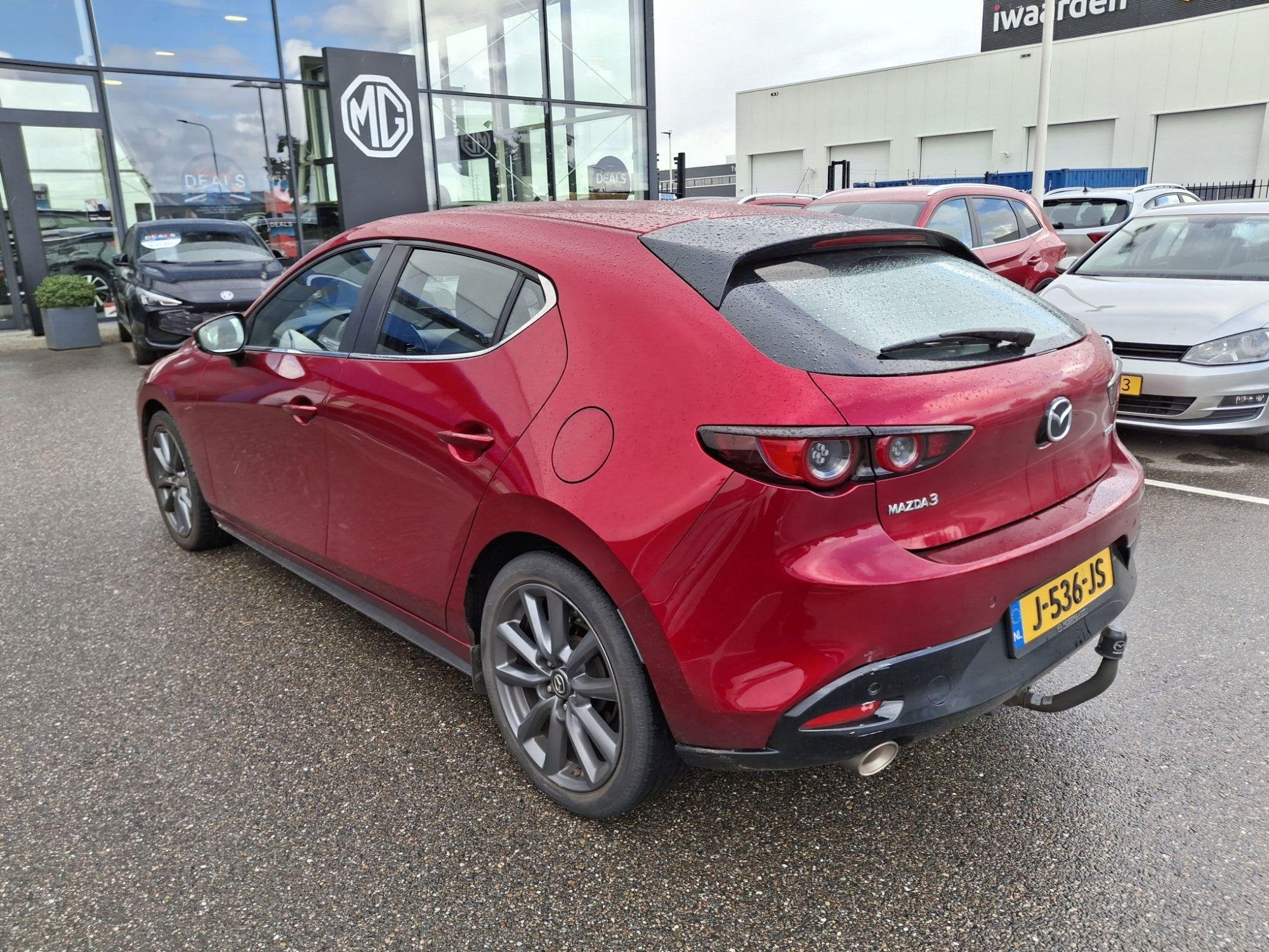 Mazda 3 2.0 e-SkyActiv-X M Hybrid 180 Comfort met Bose, Voorwielaandrijving, Stof, Gebruikt, 4 cilinders