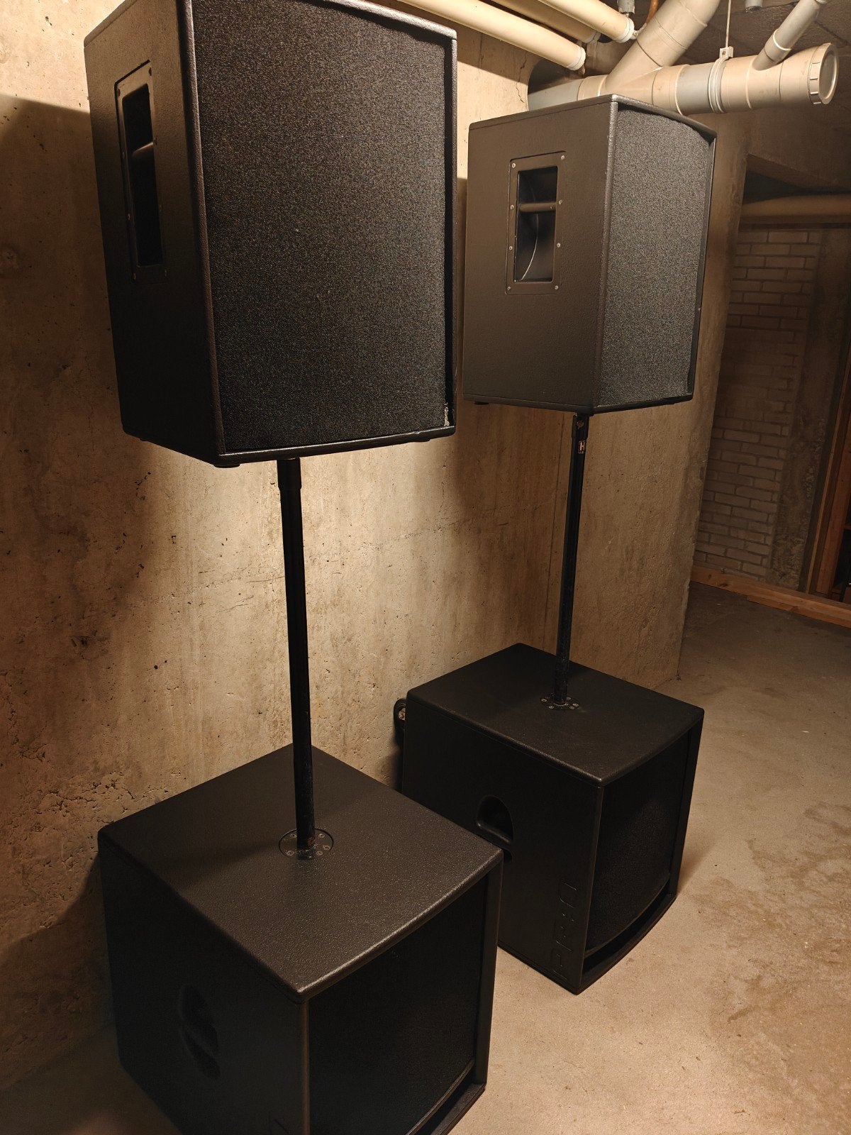 HK Audio PR:O 18 S  en PR 115 speaker pa set, Gebruikt, Inclusief standaarden, Subwoofer, Ophalen