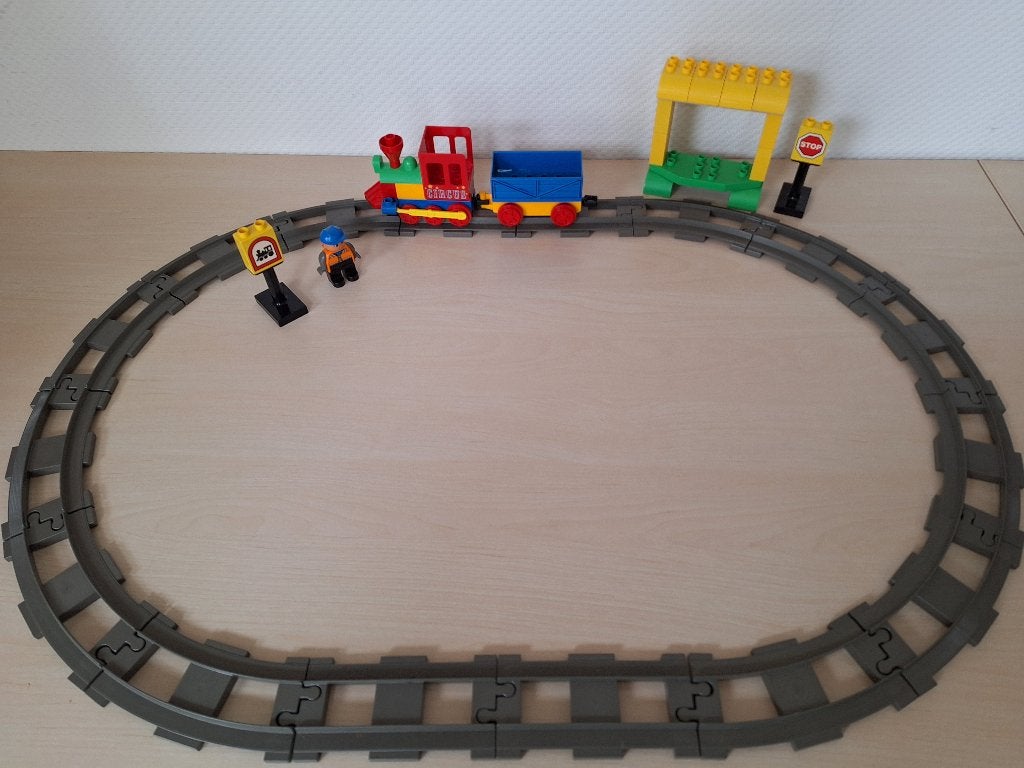 Duplo: Trein + aanhanger, rails en station * Set 2 *, Inclusief minifiguren, Gebruikt, Overige thema's, Ophalen of Verzenden