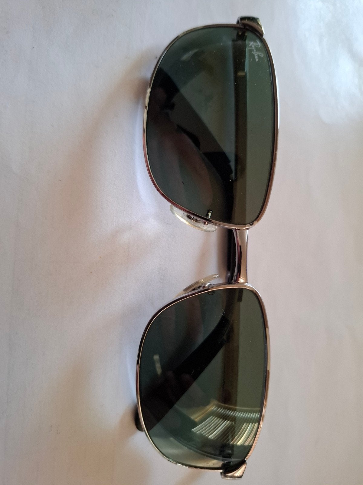 Ray-Ban zonnebril met etui, Ophalen