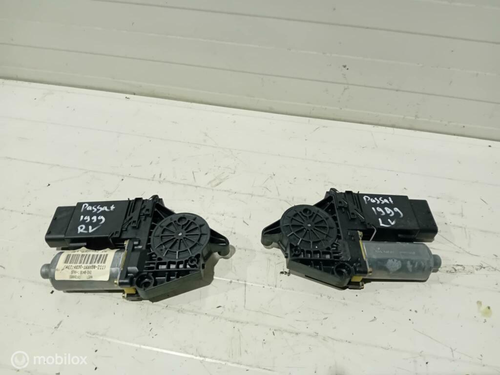 Raammotor Volkswagen Passat 3B4837751EG 3B4837752EG, Gebruikt, Ophalen of Verzenden