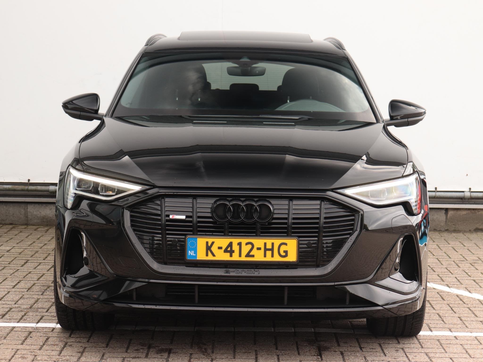 Audi e-tron 50 quattro S edition 71 kWh | Soh 91.5 % | Trekh, Auto's, Automaat, 71 kWh, Zwart, Vierwielaandrijving