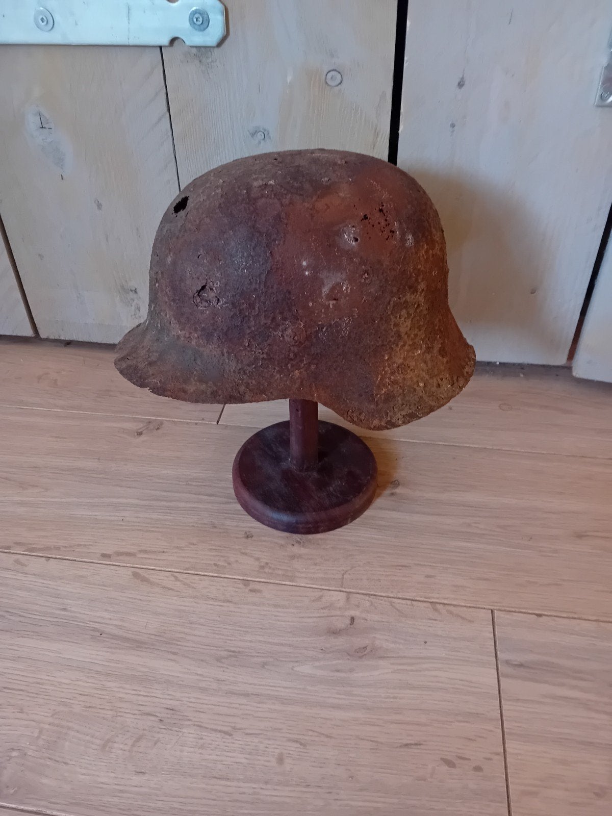 ​WO2 Duitse Helm (Stahlhelm) – Originele Bodemvondst, Verzamelen, Militaria | Tweede Wereldoorlog, Ophalen of Verzenden, Duitsland
