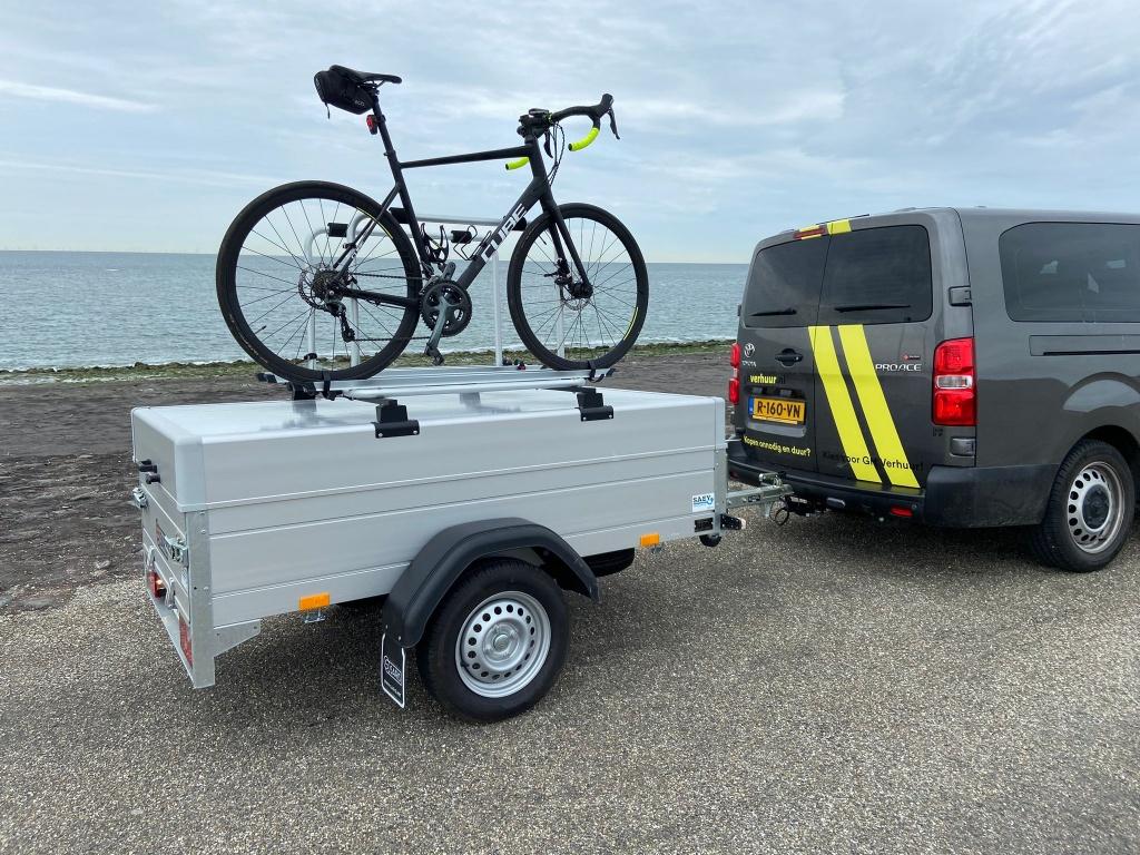 Bagagewagen met fietsendrager en huif aanhanger te huur, Auto diversen, Fietsendragers, Ophalen, 3 fietsen of meer, Zo goed als nieuw