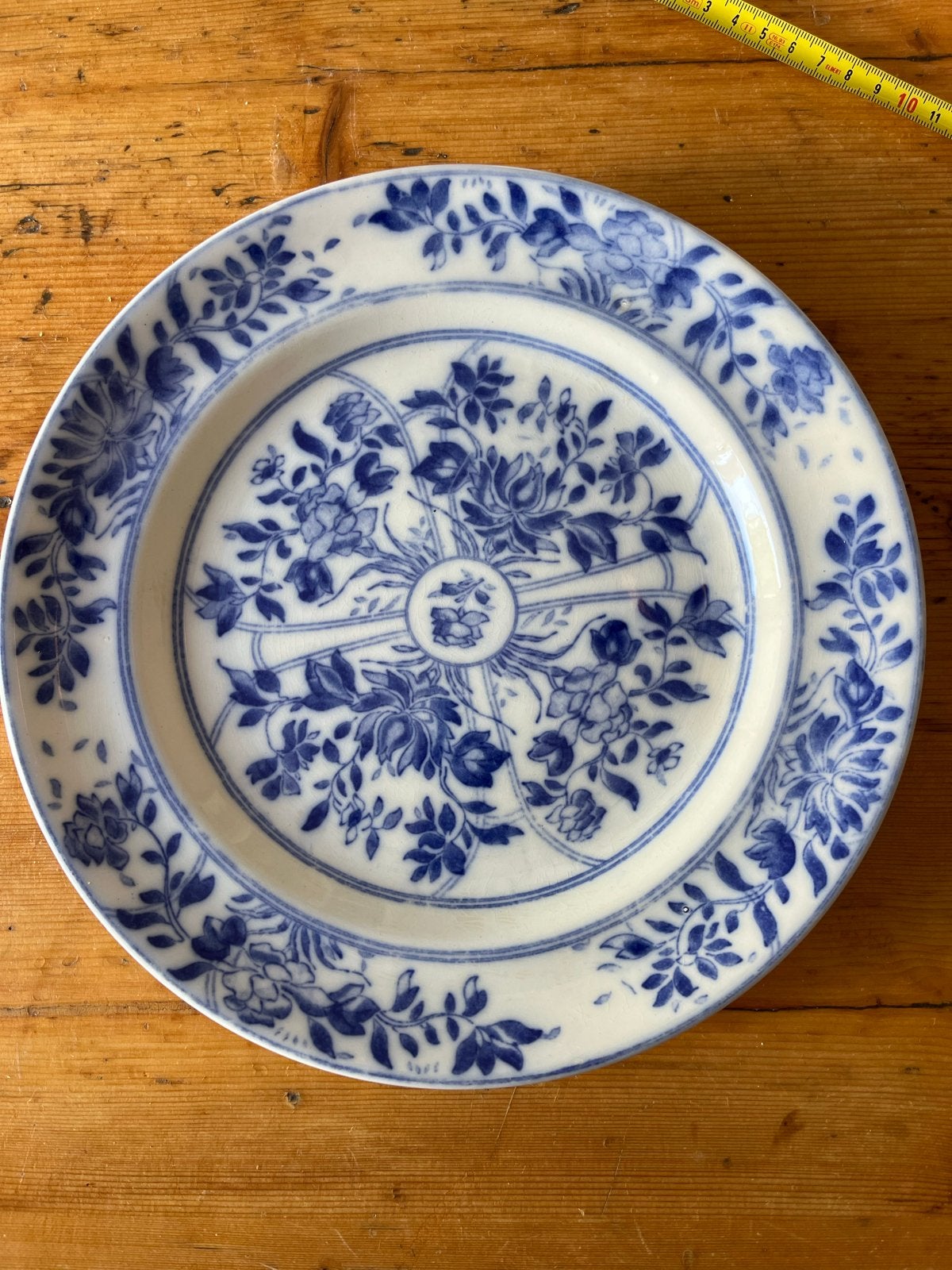 Antiek Maastricht Mikado bord, blauw-wit bloemmotief, Ophalen of Verzenden