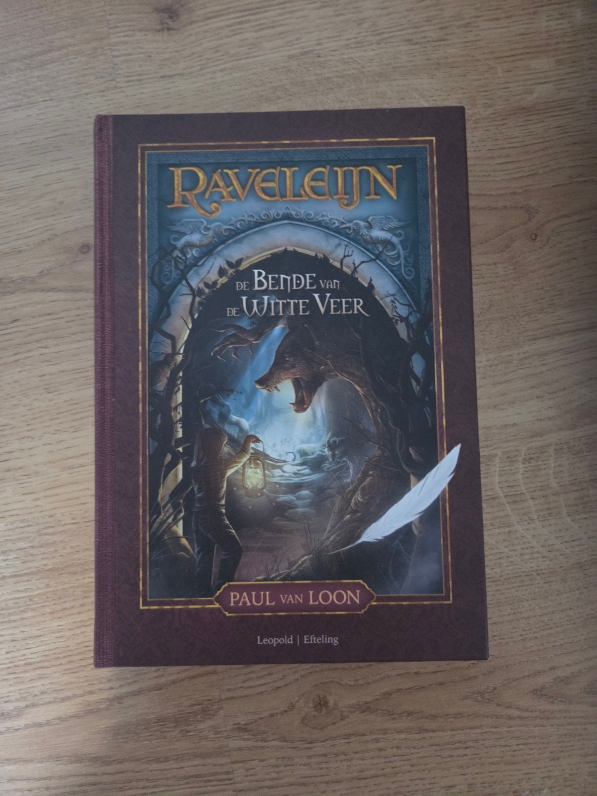 Raveleijn: De Bende van de Witte Veer - Paul van Loon, Ophalen of Verzenden, Zo goed als nieuw, Paul van Loon