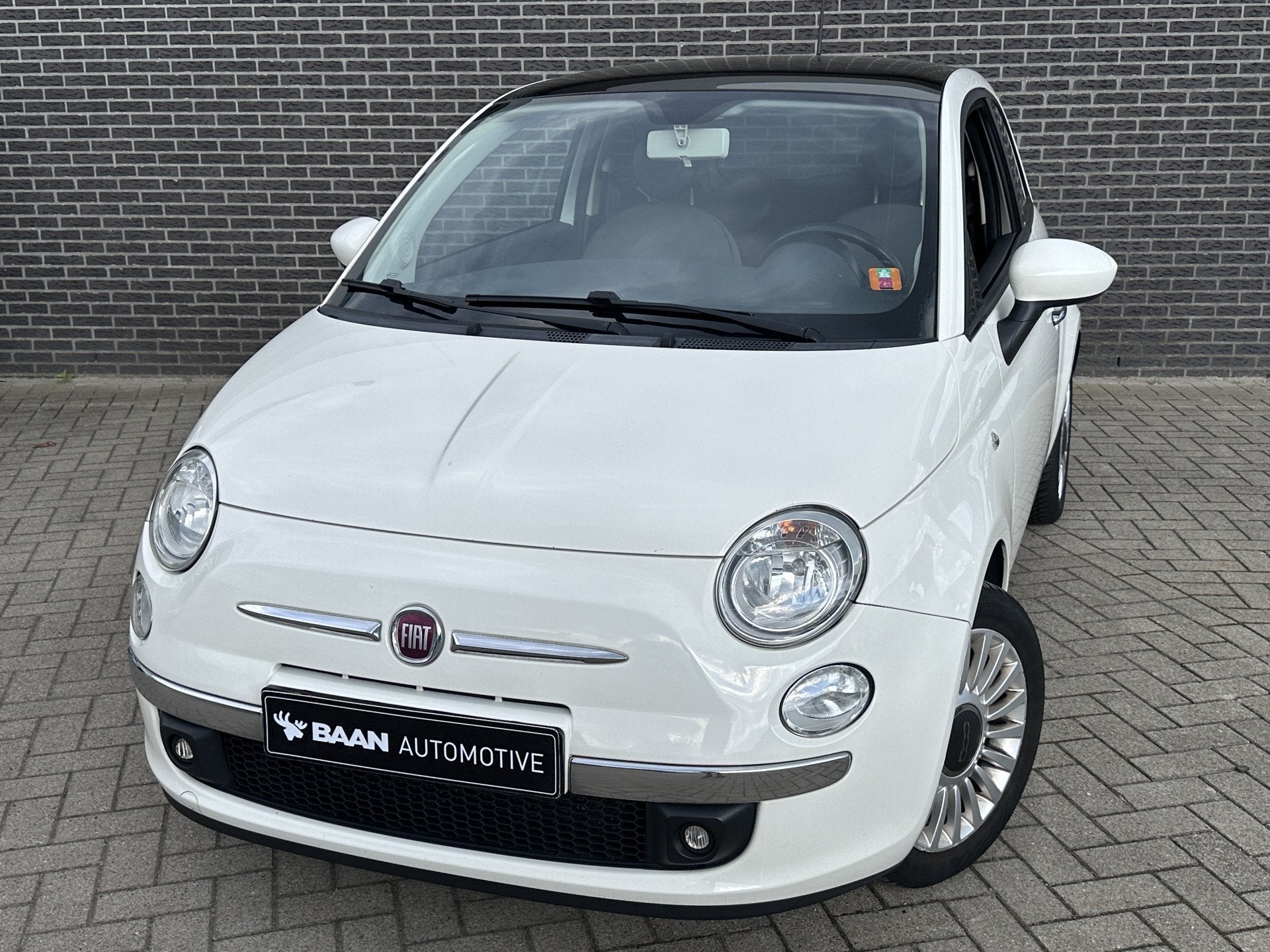 Fiat 500 0.9 TwinAir by Gucci (bj 2013), Voorwielaandrijving, Euro 5, Gebruikt, 31 €/maand