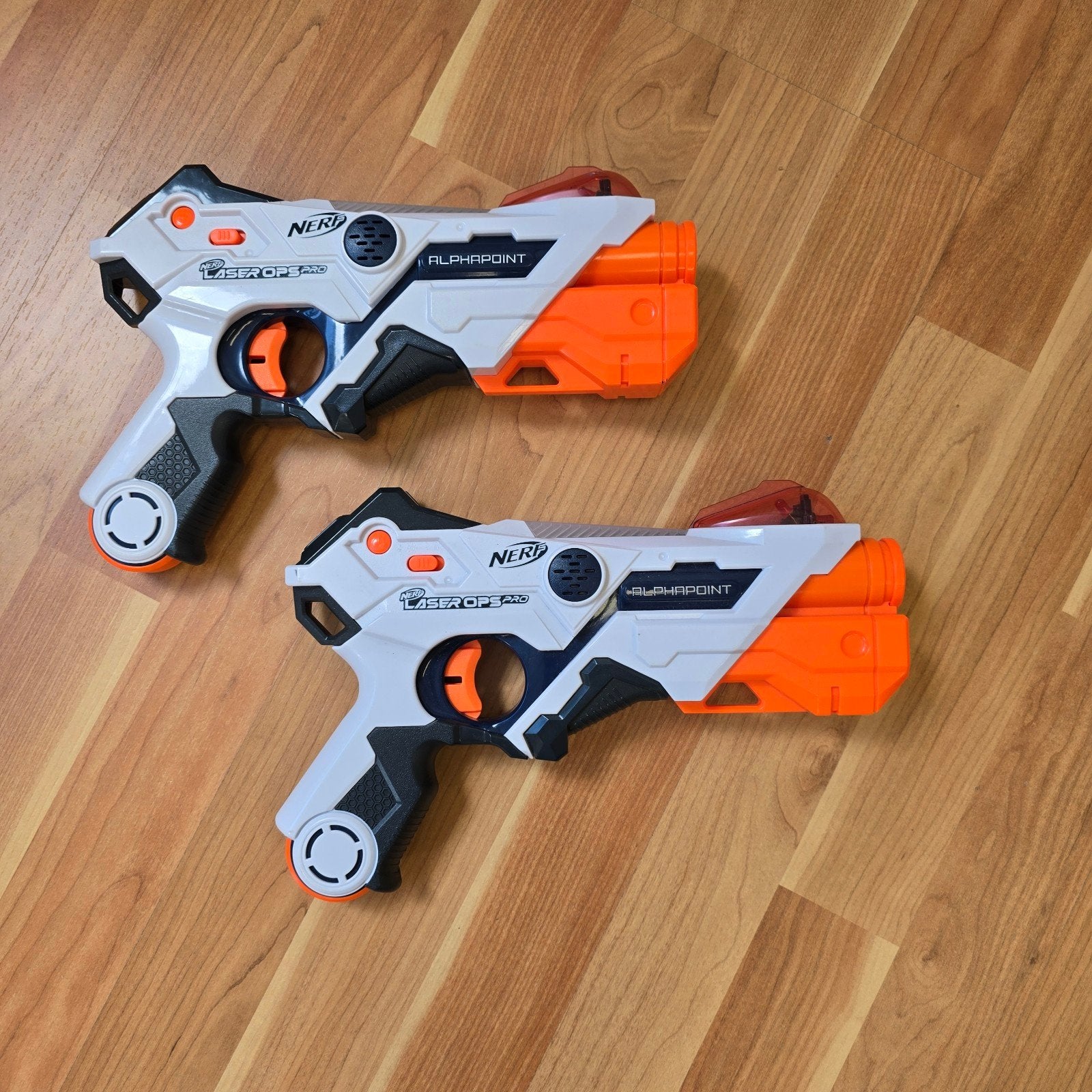 NERF Laser Ops Pro Alphapoint Laser Tag Blasters (2 stuks), Ophalen of Verzenden, Gebruikt, Jongen of Meisje