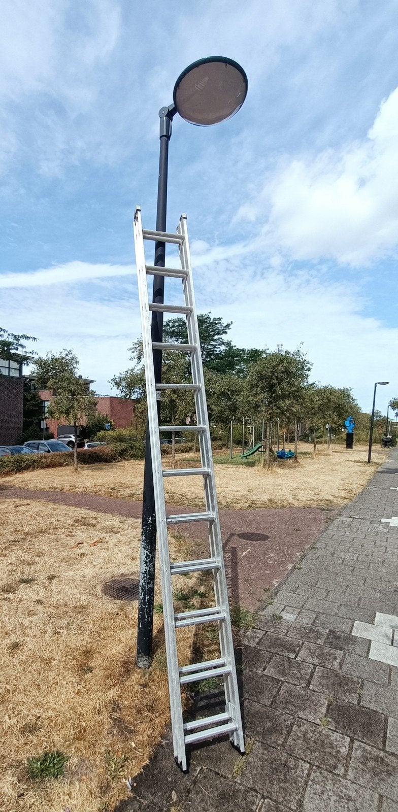 Uitschuifbare Aluminium ladder, 2x12 treden, Ophalen, Gebruikt, Ladder, Opvouwbaar of Inschuifbaar