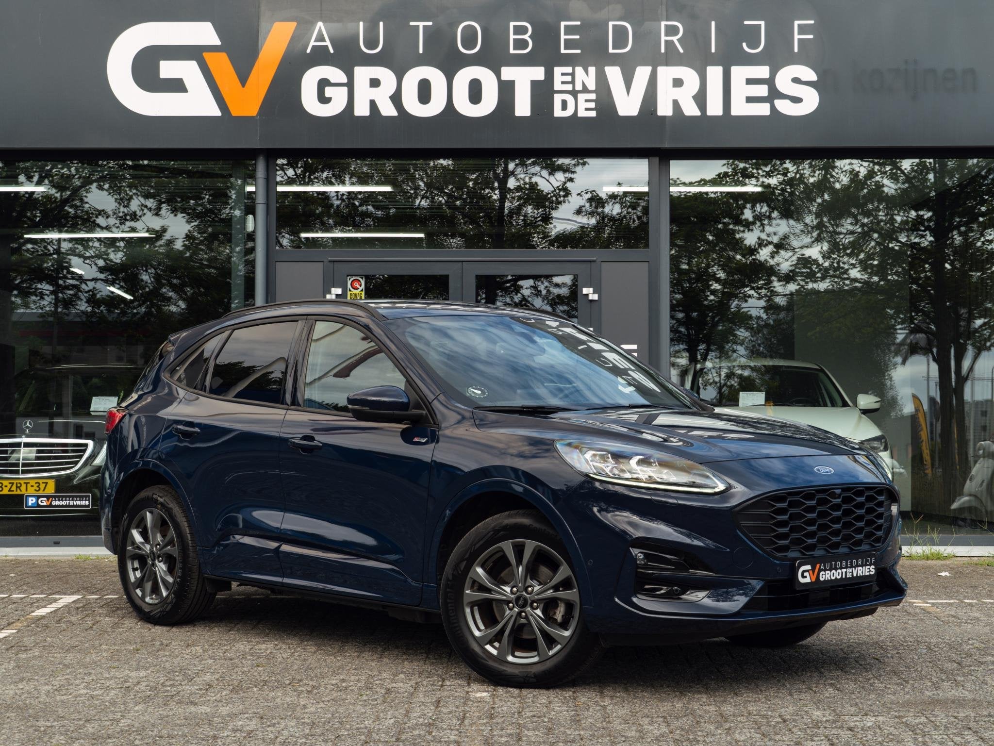 Ford Kuga 2.5 PHEV ST-Line X|Winterpack|Camera, 14 kWh, Euro 6, 4 cilinders, Blauw