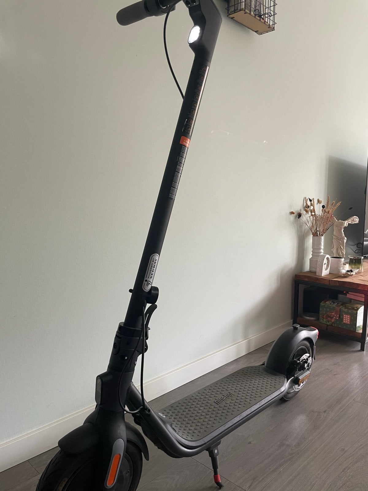 Ninebot elektrische step met app en luchtbanden, Ophalen, Gebruikt, Elektrische step (E-scooter)