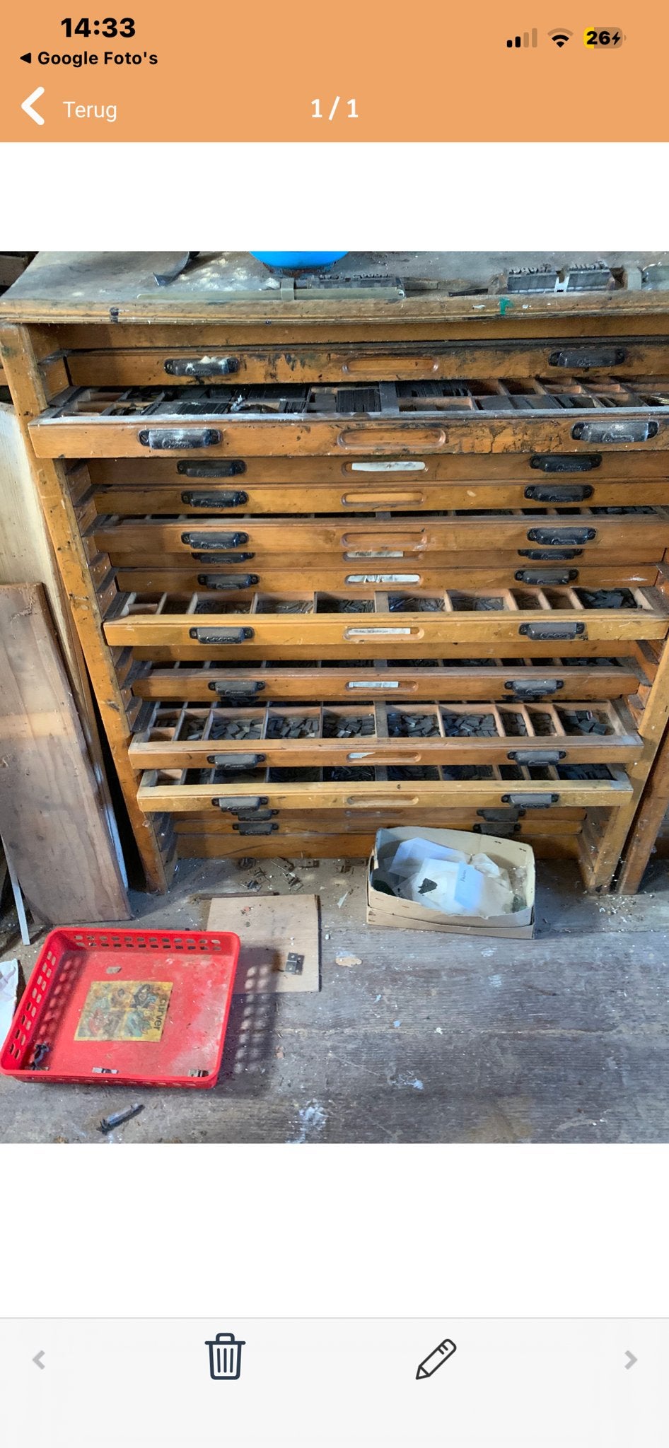Antieke letterkast met loden letters, Antiek en Kunst, Ophalen of Verzenden