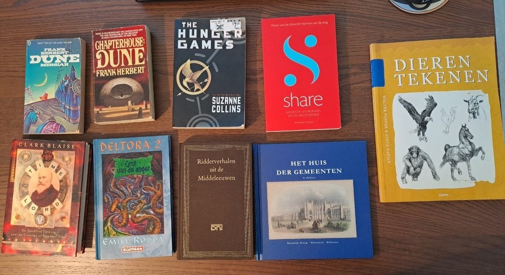 Diverse Boeken (Dune, Hunger Games, Deltora), Ophalen, Gelezen, Diverse auteurs