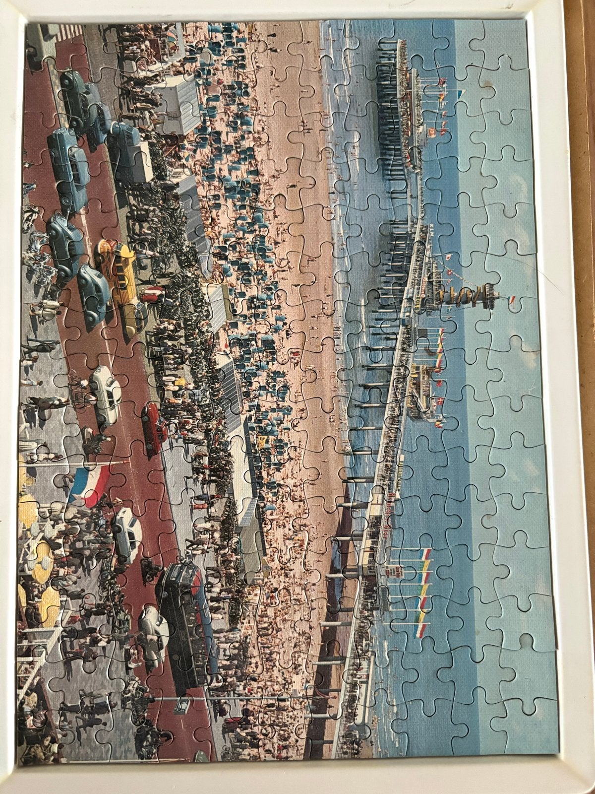 Vintage Legpuzzel Scheveningen Strand en Pier - Compleet, Ophalen of Verzenden, Minder dan 500 stukjes, Gebruikt, Legpuzzel